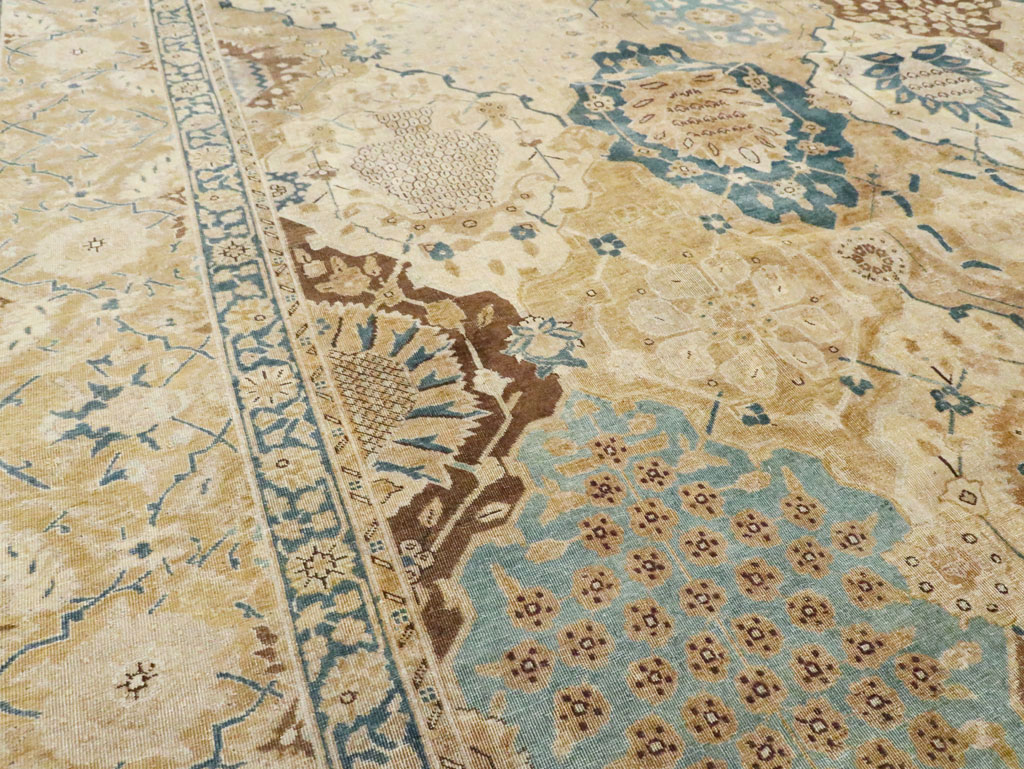 Antique Persian Tabriz Carpet, No.18571 - Galerie Shabab