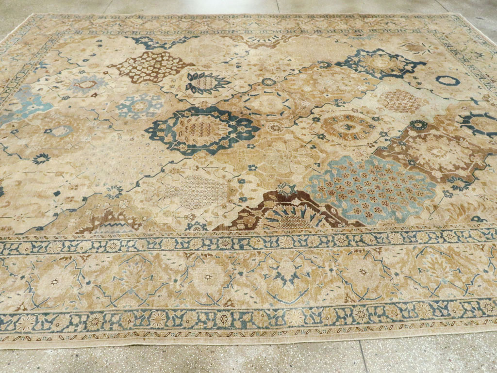 Antique Persian Tabriz Carpet, No.18571 - Galerie Shabab