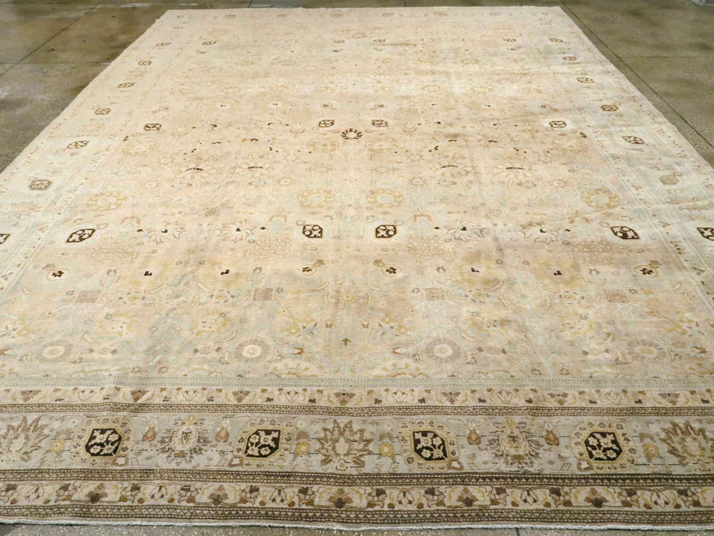 Antique Persian Tabriz Carpet, No.18590 - Galerie Shabab