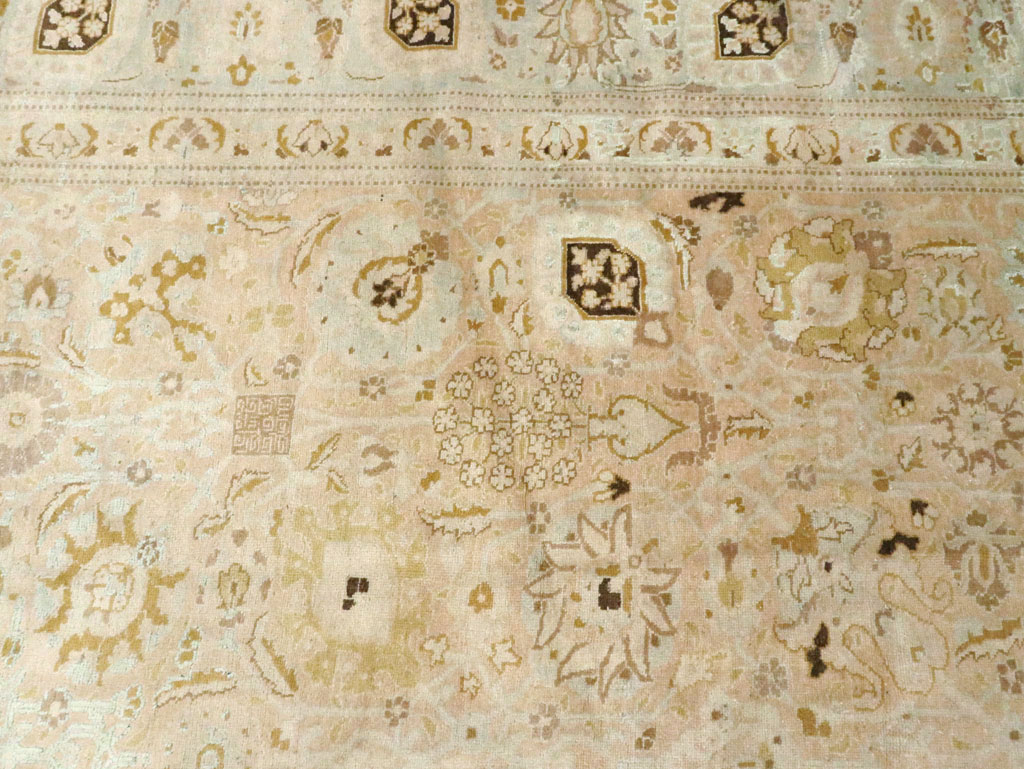 Antique Persian Tabriz Carpet, No.18590 - Galerie Shabab