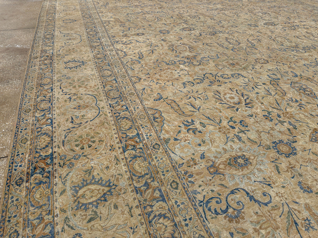 Antique Persian Lavar Kerman Oversize Carpet, No.18592 - Galerie Shabab