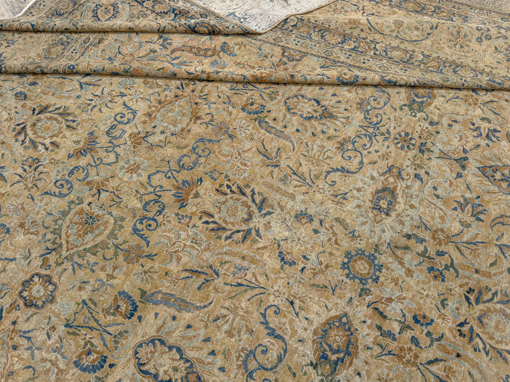 Antique Persian Lavar Kerman Oversize Carpet, No.18592 - Galerie Shabab
