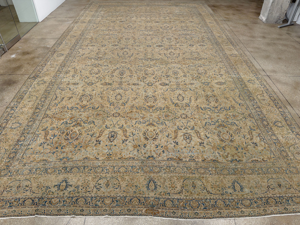 Antique Persian Lavar Kerman Oversize Carpet, No.18592 - Galerie Shabab