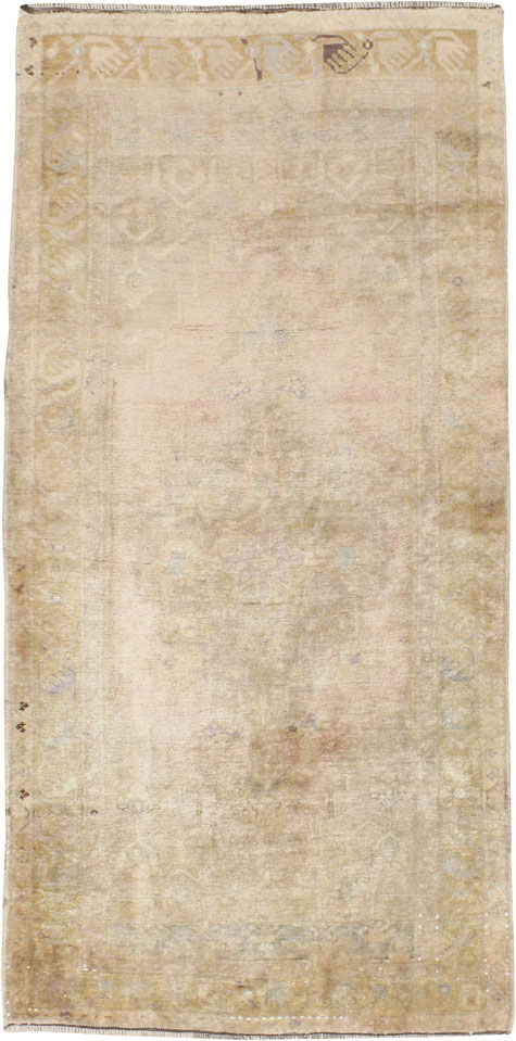 Antique Turkish Oushak Rug, No.18599 - Galerie Shabab