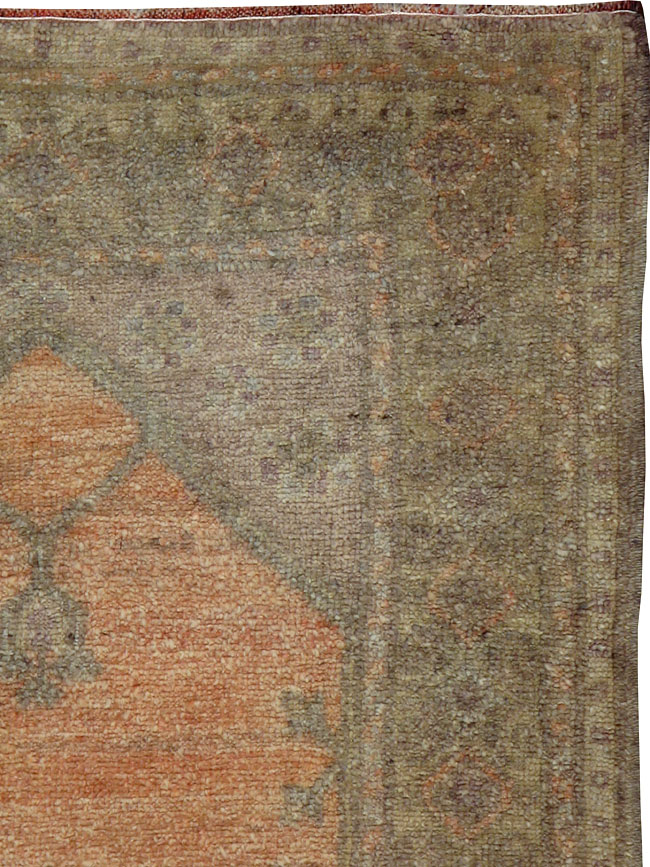 Antique Oushak Rug, No.18608 - Galerie Shabab