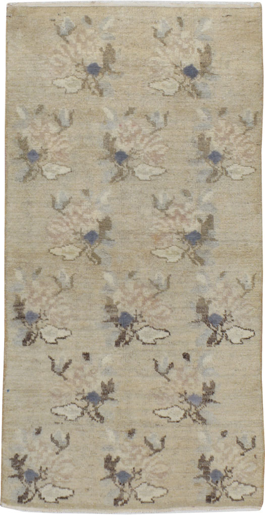 Vintage Anatolian Rug, No.18609 - Galerie Shabab