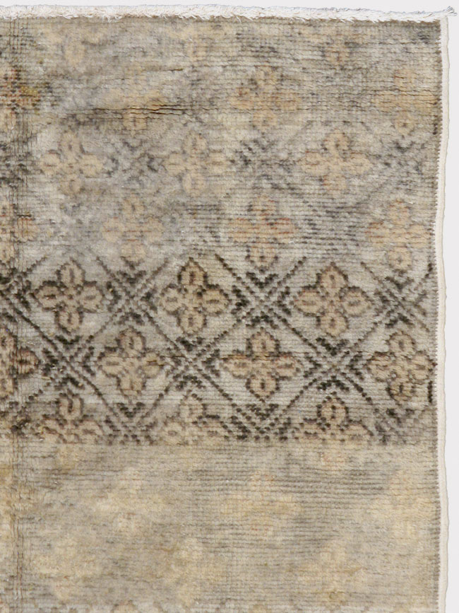 Vintage Turkish Anatolian Rug, No.18610 - Galerie Shabab