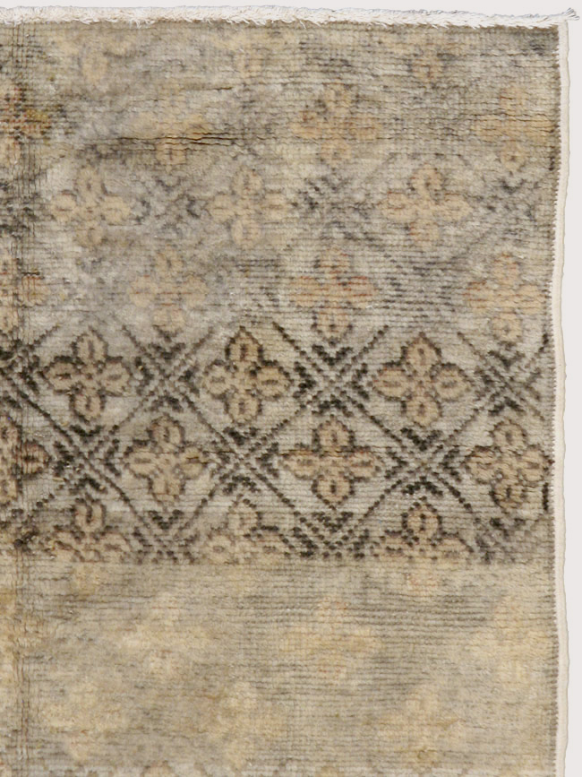 Vintage Turkish Anatolian Rug, No.18610 - Galerie Shabab