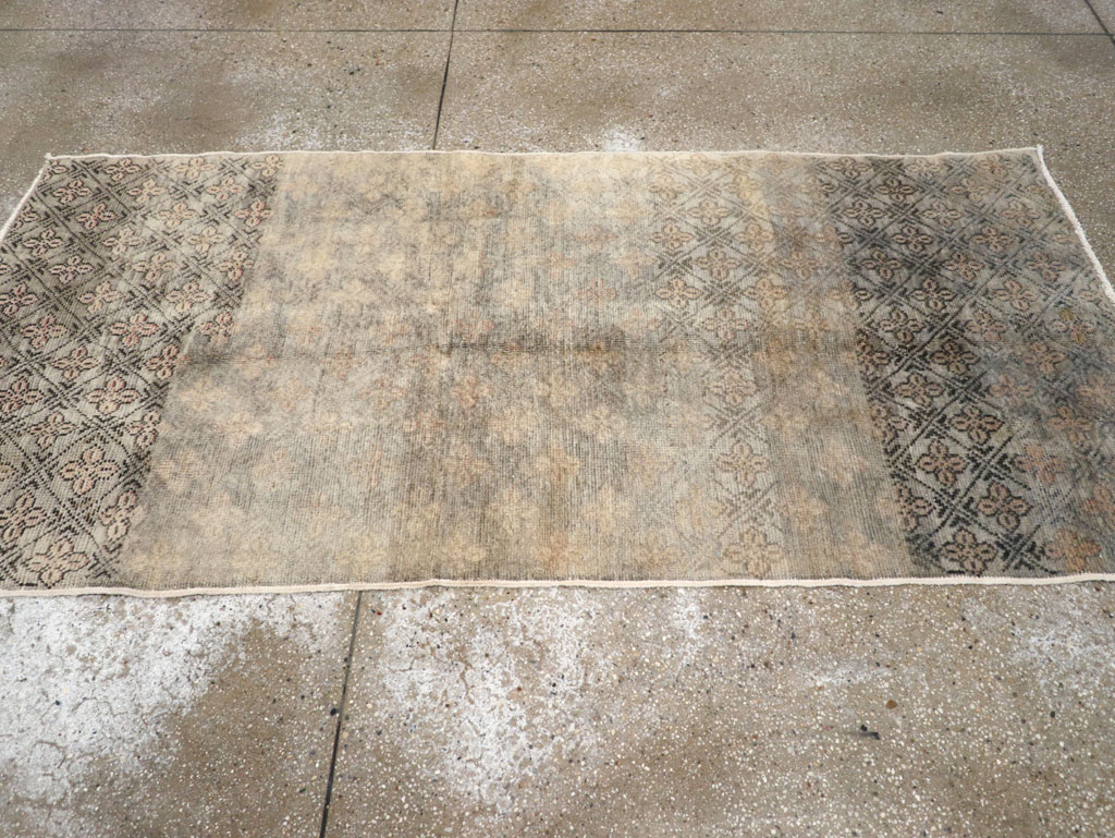Vintage Turkish Anatolian Rug, No.18610 - Galerie Shabab