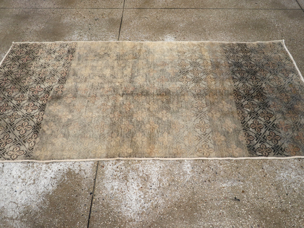 Vintage Turkish Anatolian Rug, No.18610 - Galerie Shabab