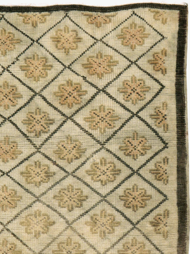 Vintage Turkish Anatolian Rug, No.18615 - Galerie Shabab