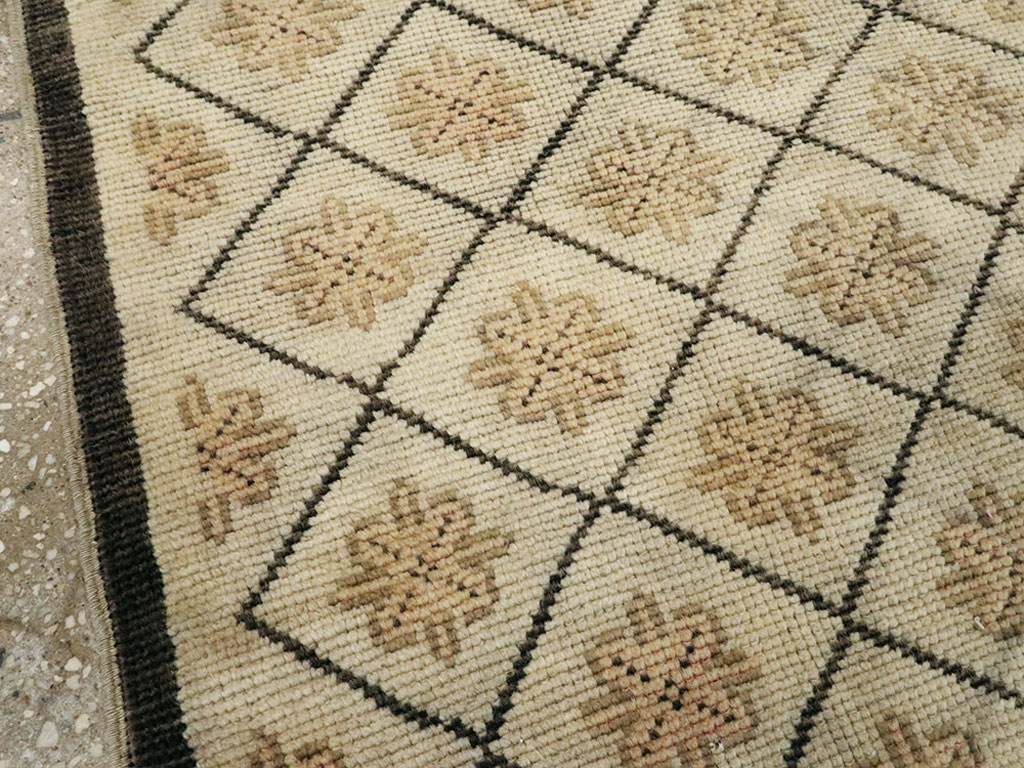 Vintage Turkish Anatolian Rug, No.18615 - Galerie Shabab