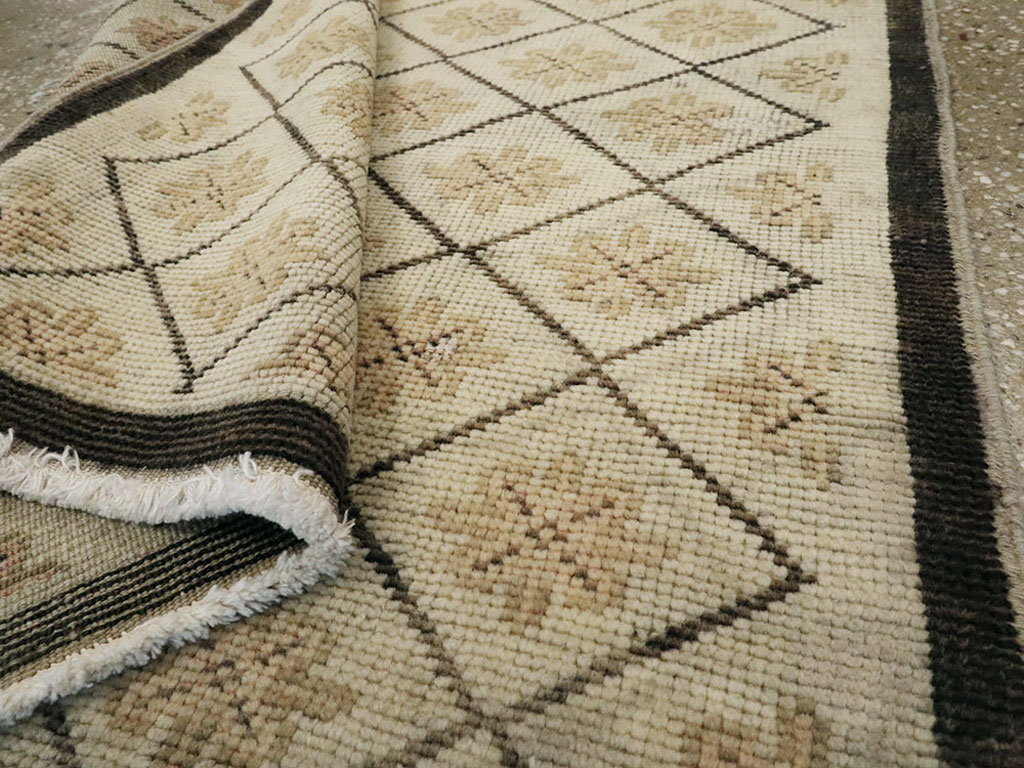 Vintage Turkish Anatolian Rug, No.18615 - Galerie Shabab