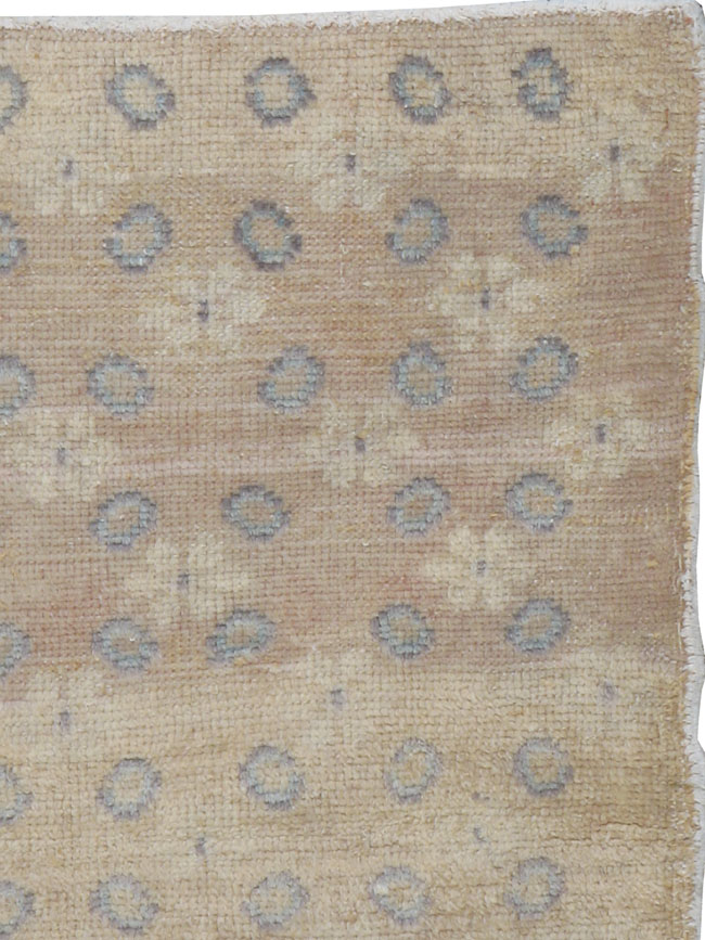 Vintage Anatolian Rug, No.18619 - Galerie Shabab