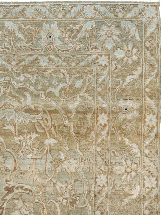 Antique Persian Lavar Kerman Rug, No.18620 - Galerie Shabab