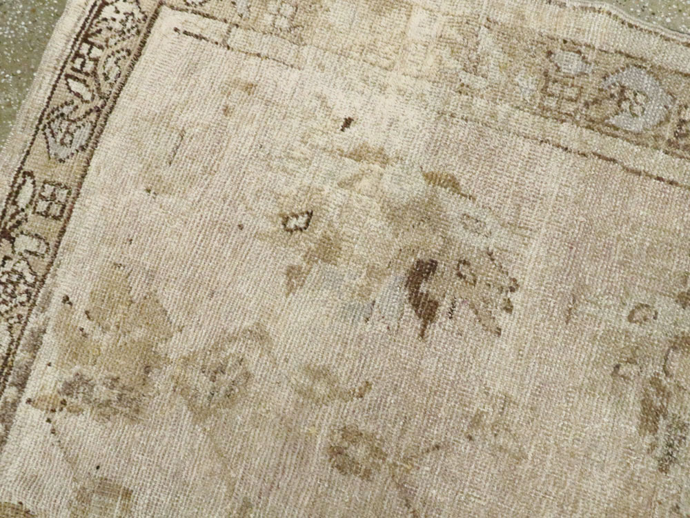 Vintage Turkish Anatolian Carpet, No.18627 - Galerie Shabab