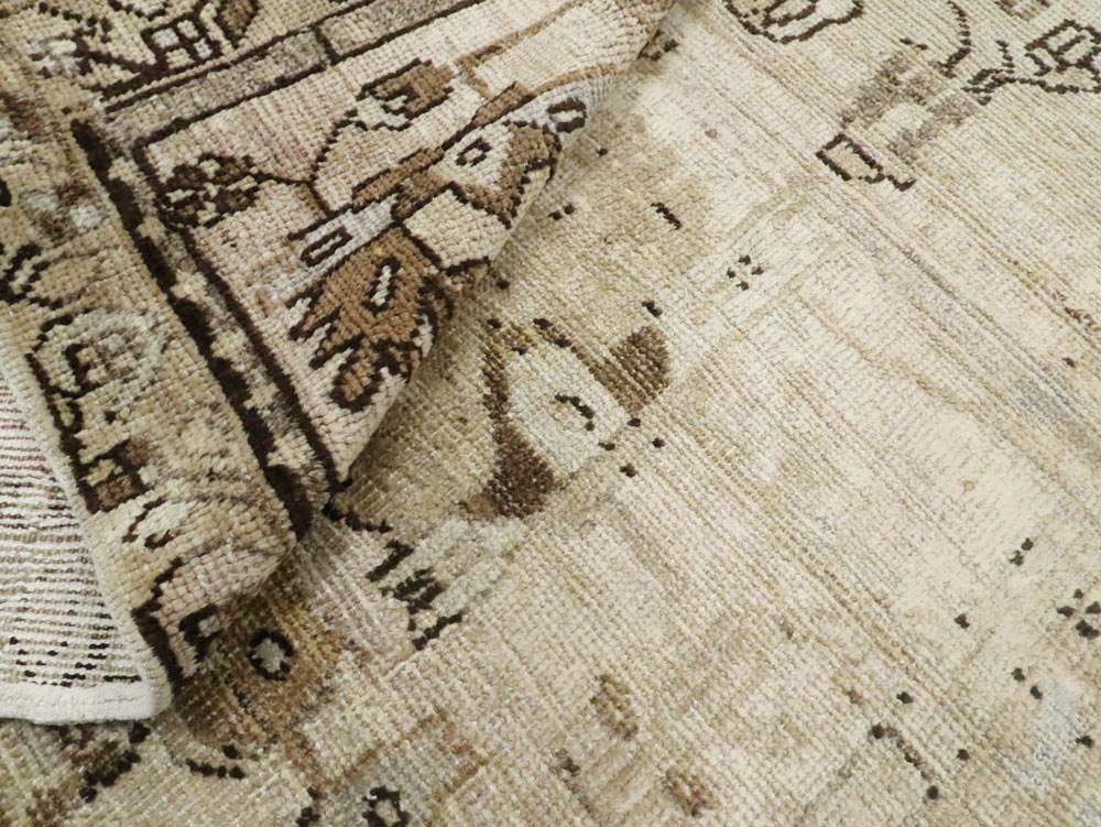 Vintage Turkish Anatolian Carpet, No.18627 - Galerie Shabab