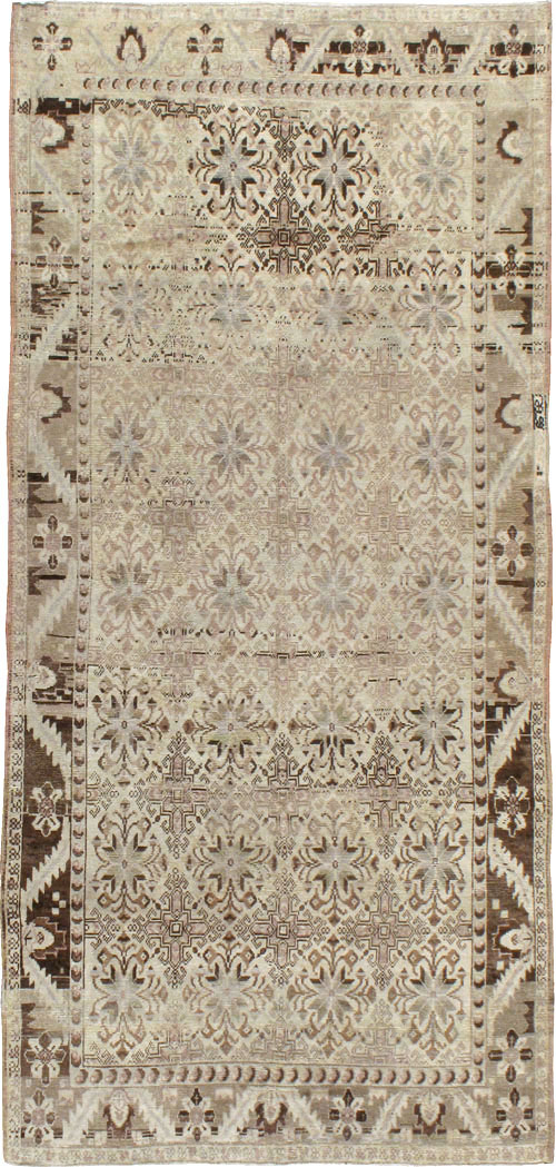 Vintage Turkish Anatolian Carpet, No.18629 - Galerie Shabab