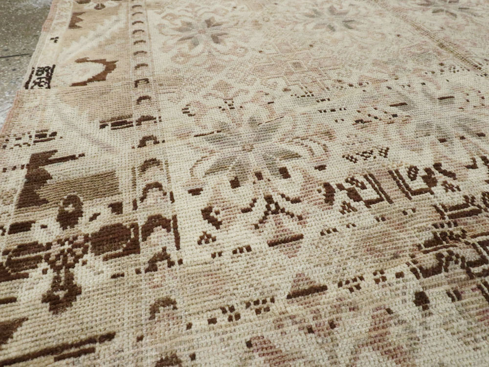 Vintage Turkish Anatolian Carpet, No.18629 - Galerie Shabab