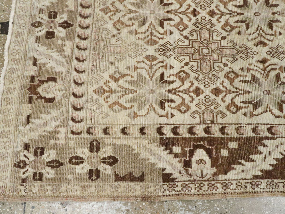 Vintage Turkish Anatolian Carpet, No.18629 - Galerie Shabab
