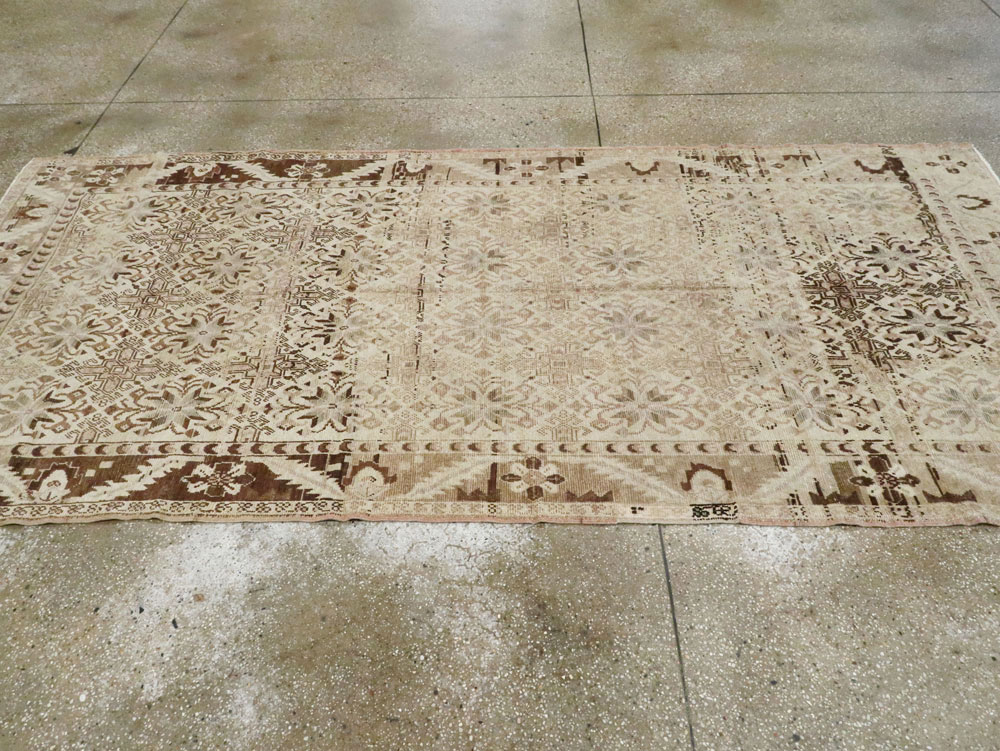 Vintage Turkish Anatolian Carpet, No.18629 - Galerie Shabab