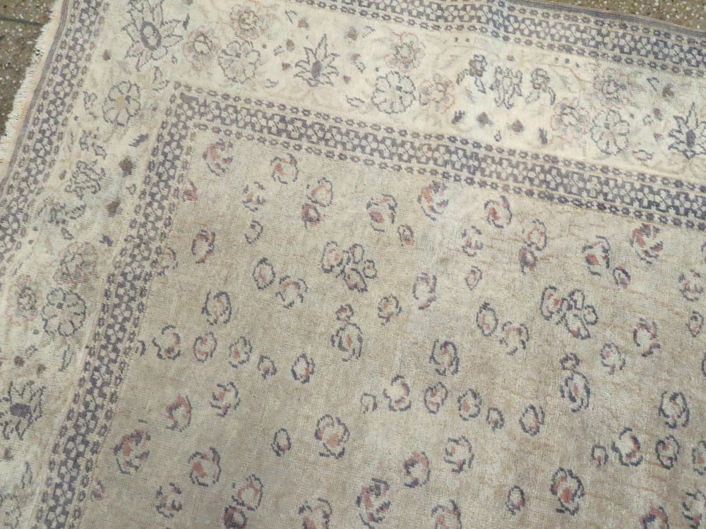 Vintage Turkish Sivas Carpet, No.18630 - Galerie Shabab