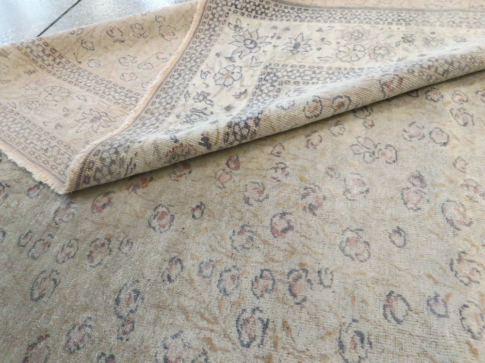 Vintage Turkish Sivas Carpet, No.18630 - Galerie Shabab