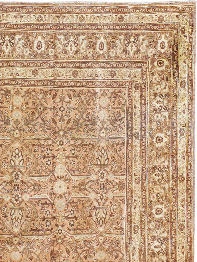 Antique Persian Tabriz Carpet, No.18648 - Galerie Shabab