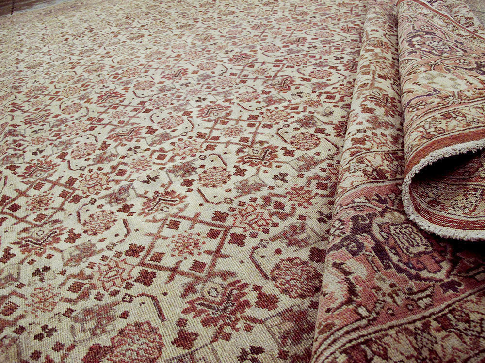 Antique Persian Tabriz Carpet, No.18649 - Galerie Shabab