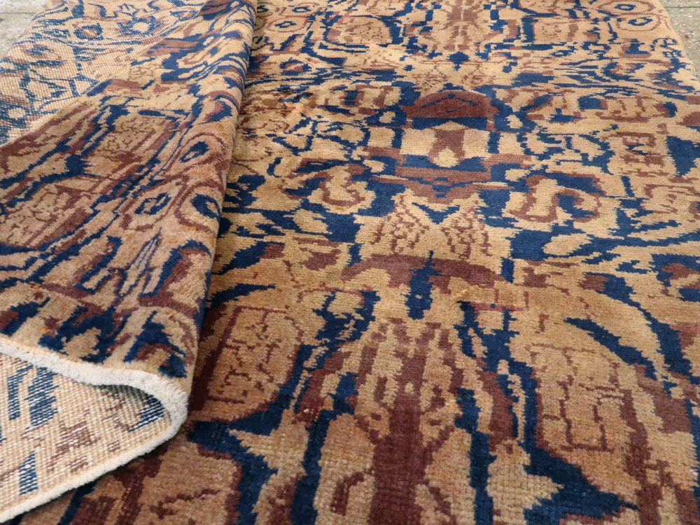 Vintage Indian Lahore Carpet, No.18650 - Galerie Shabab
