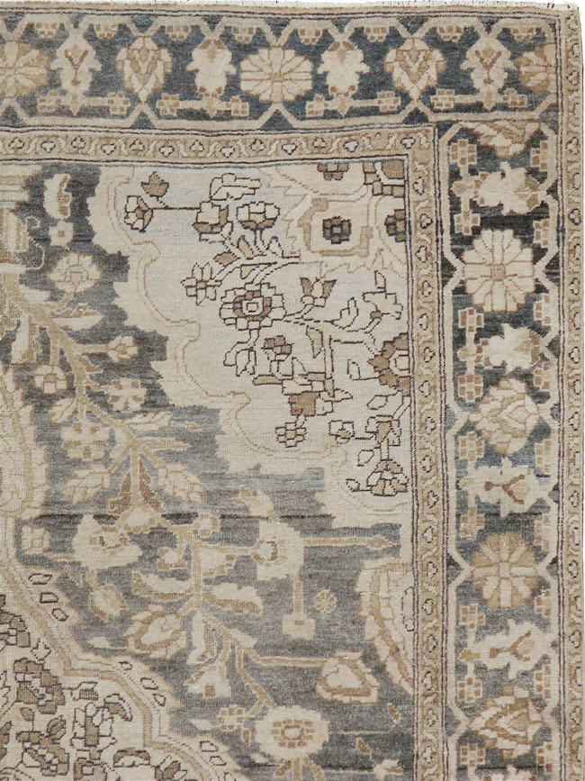Antique Persian Sarouk Fereghan Rug, No.18651 - Galerie Shabab