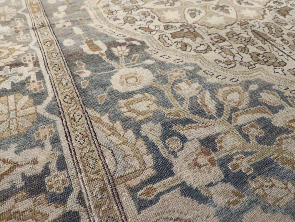 Antique Persian Sarouk Fereghan Rug, No.18651 - Galerie Shabab