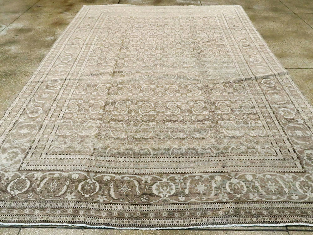 Antique Persian Tabriz Carpet, No.18662 - Galerie Shabab