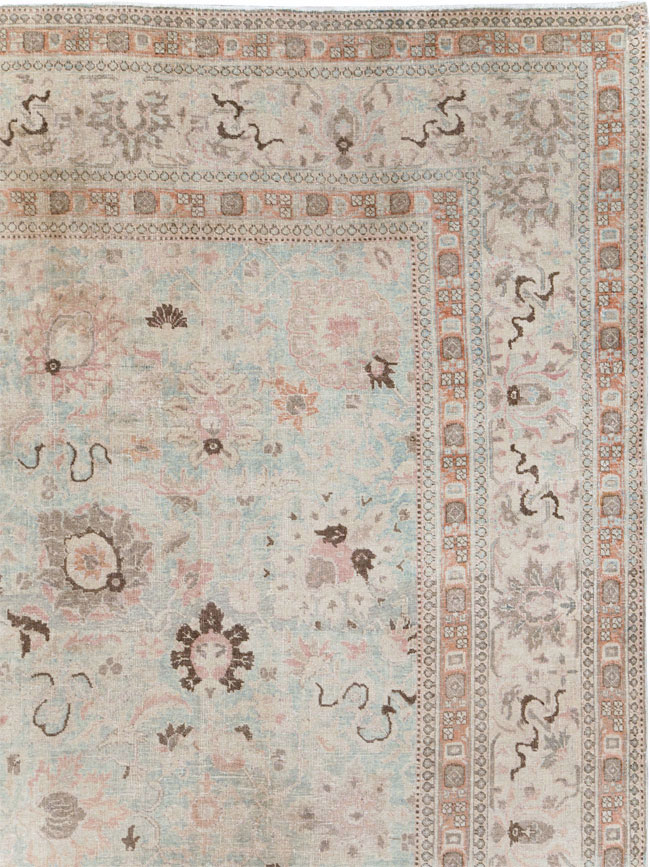 Antique Persian Tabriz Room Size Carpet, No.18667 - Galerie Shabab