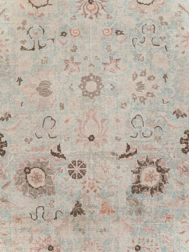 Antique Persian Tabriz Room Size Carpet, No.18667 - Galerie Shabab