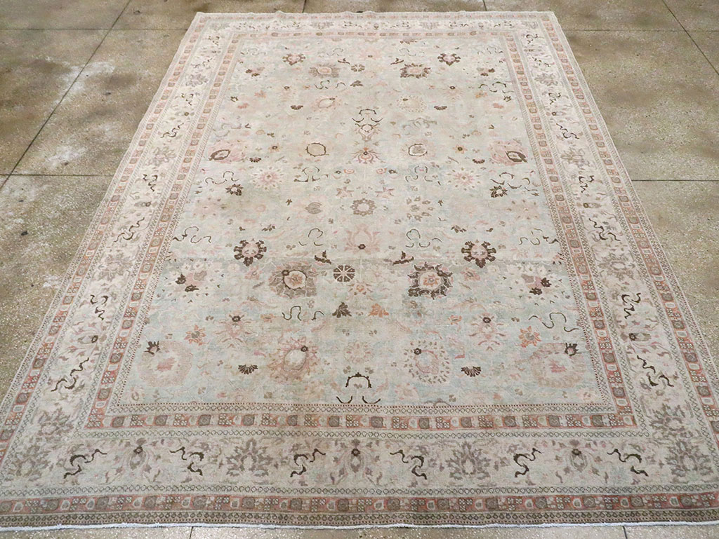 Antique Persian Tabriz Room Size Carpet, No.18667 - Galerie Shabab