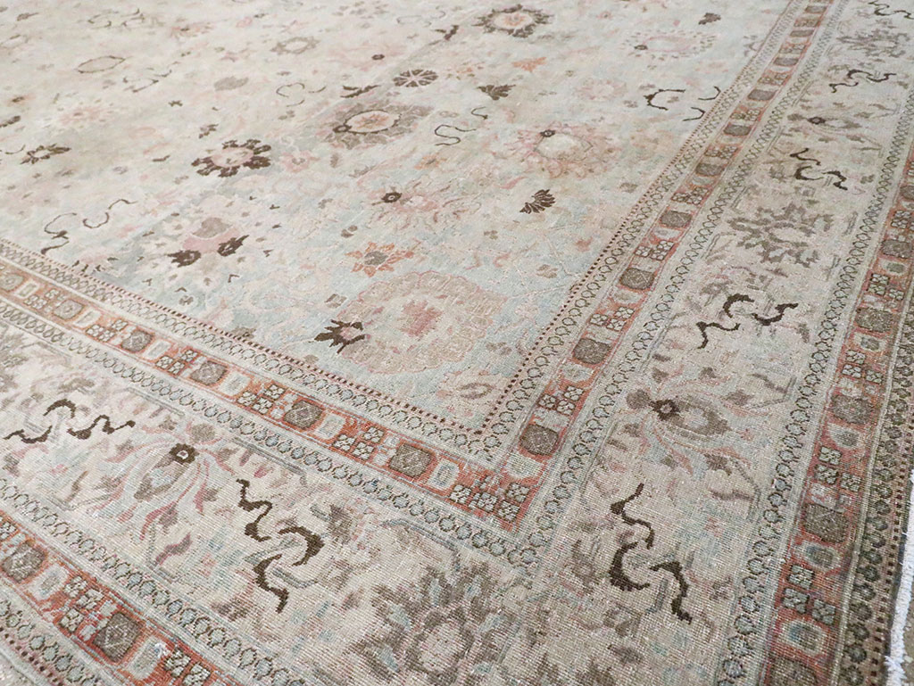 Antique Persian Tabriz Room Size Carpet, No.18667 - Galerie Shabab
