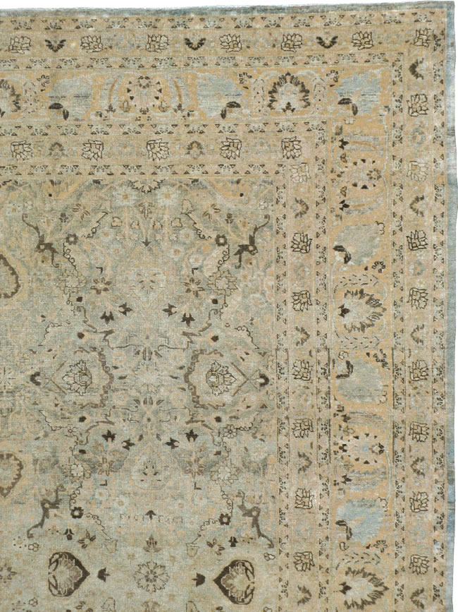 Antique Persian Tabriz Carpet, No.18668 - Galerie Shabab