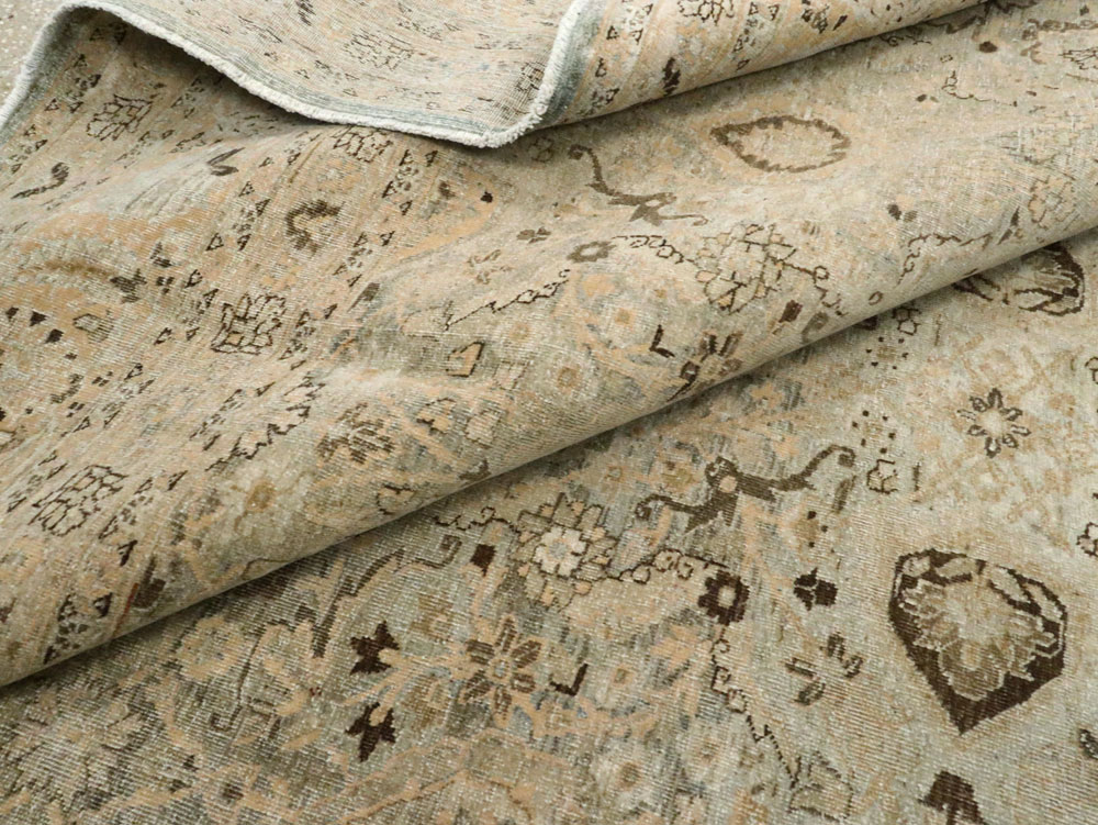 Antique Persian Tabriz Carpet, No.18668 - Galerie Shabab