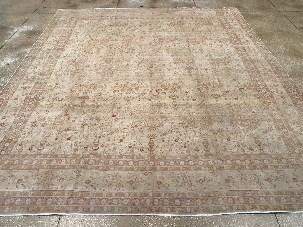 Antique Persian Lavar Kerman Carpet, No.18672 - Galerie Shabab