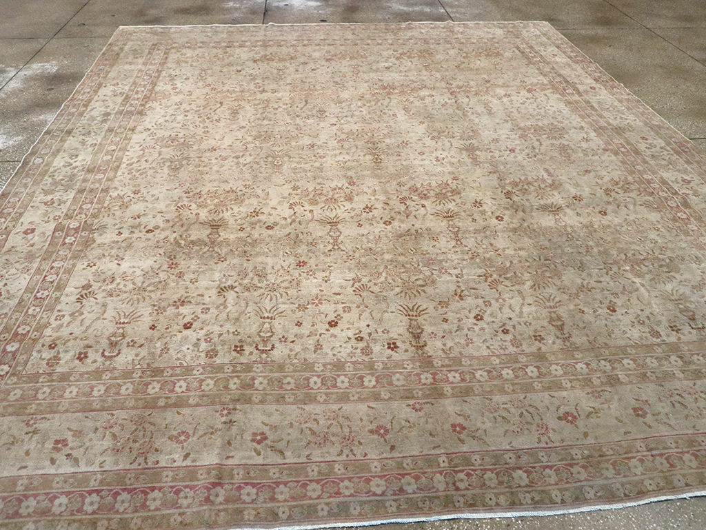 Antique Persian Lavar Kerman Carpet, No.18672 - Galerie Shabab