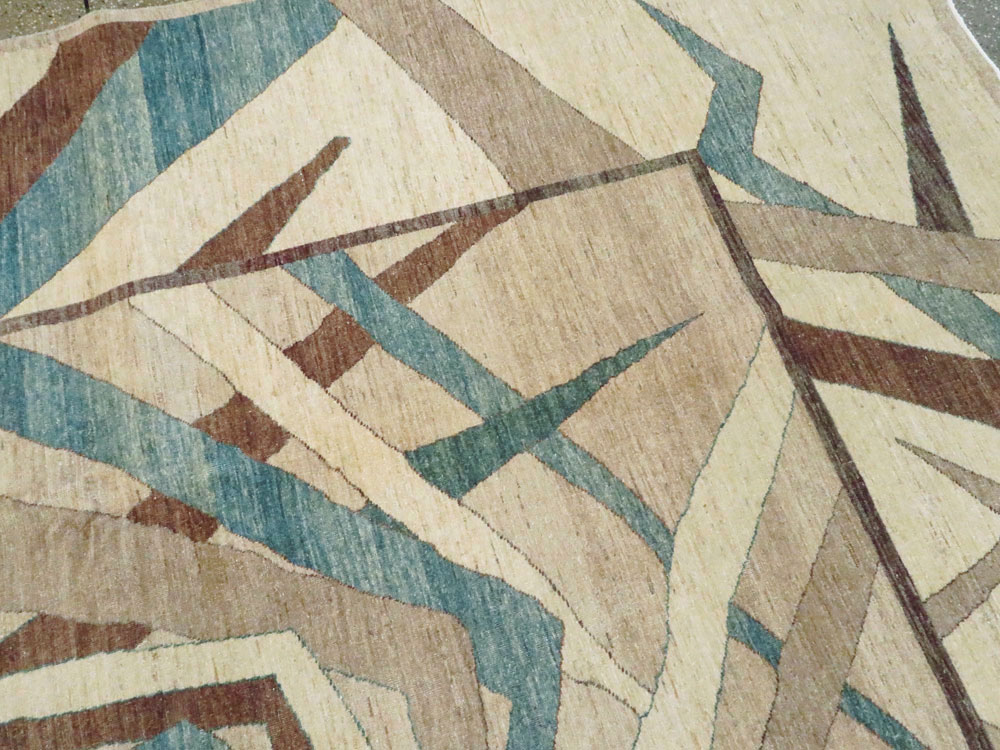 Modernist Persian Tabriz Room Size Carpet, No.18677 - Galerie Shabab