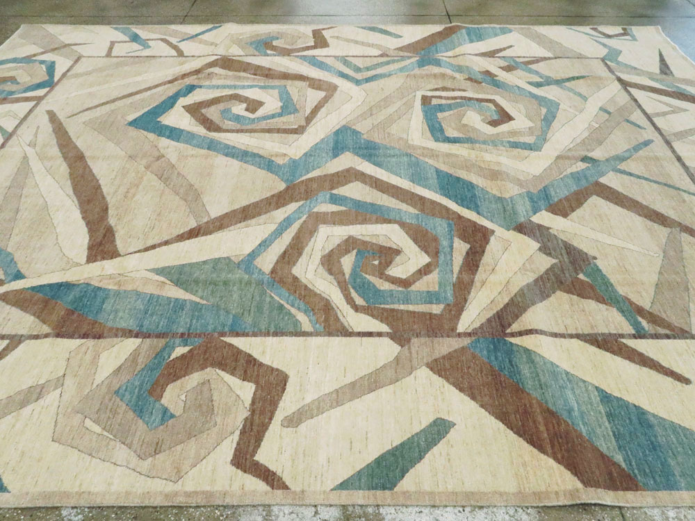 Modernist Persian Tabriz Room Size Carpet, No.18677 - Galerie Shabab