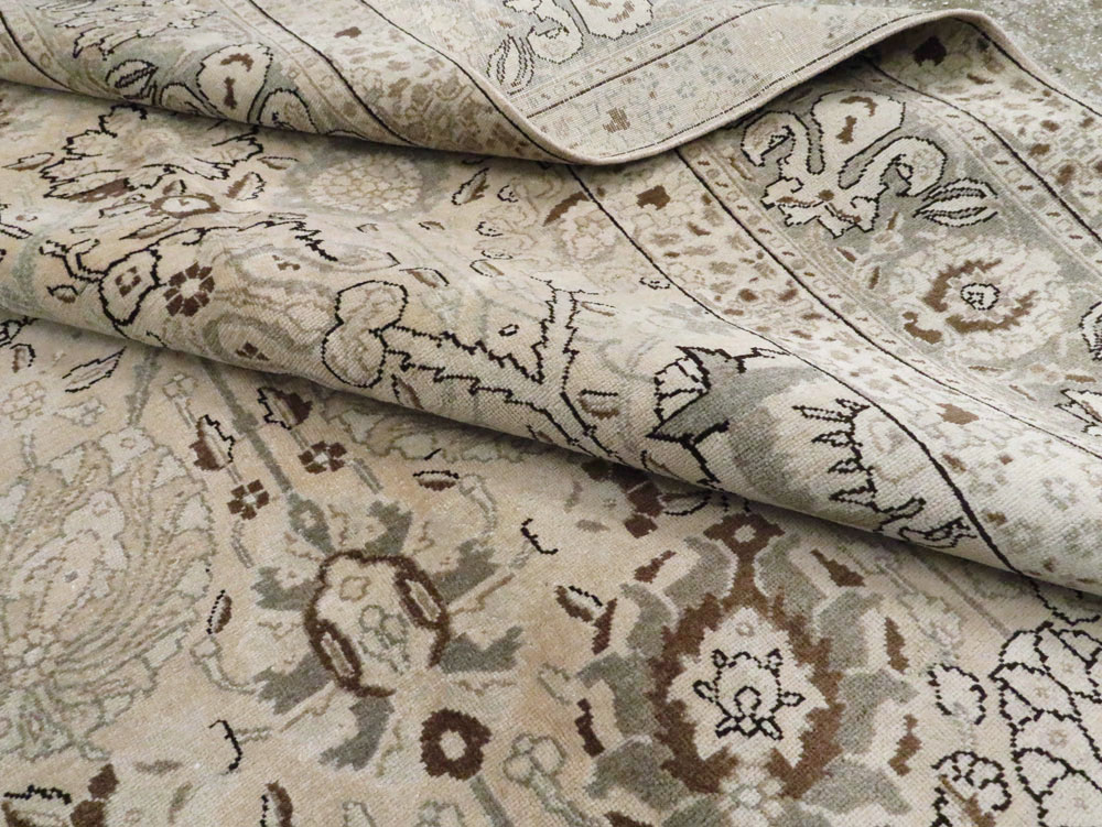Antique Persian Tabriz Carpet, No.18693 - Galerie Shabab