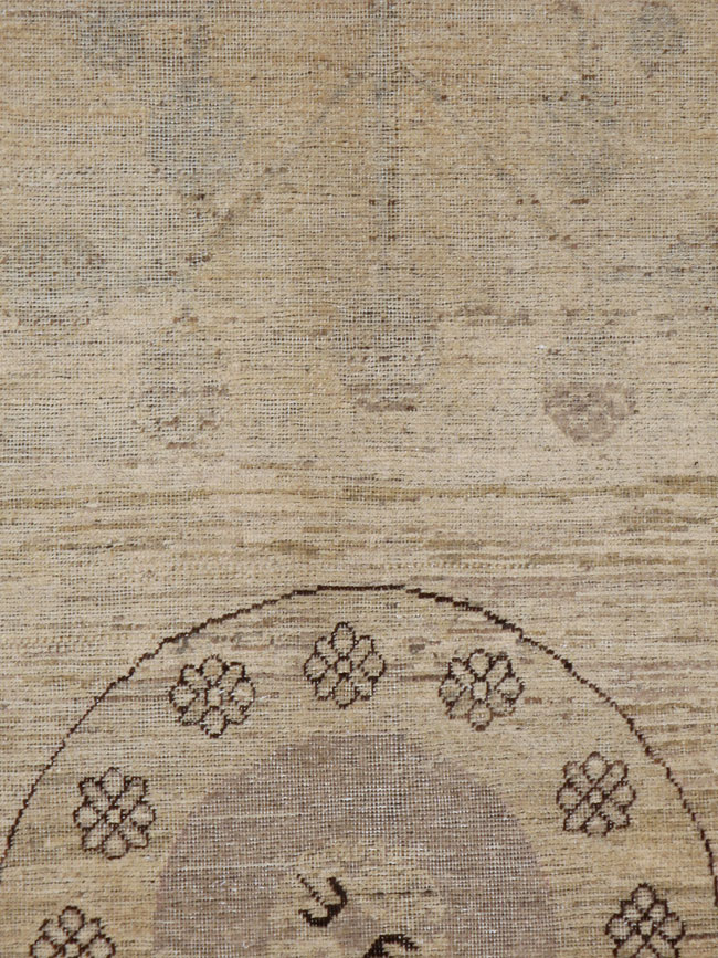 Khotan Rug, No.18706 - Galerie Shabab