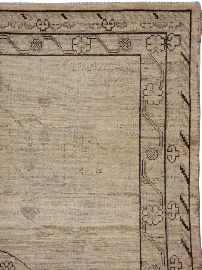 Khotan Rug, No.18706 - Galerie Shabab