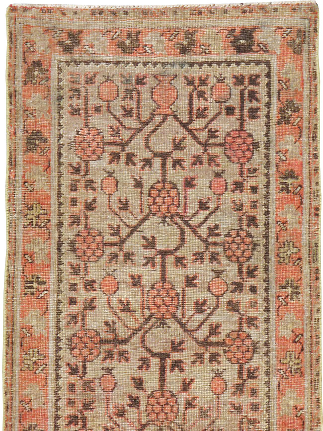 Vintage East Turkestan Khotan Runner, No.18715 - Galerie Shabab