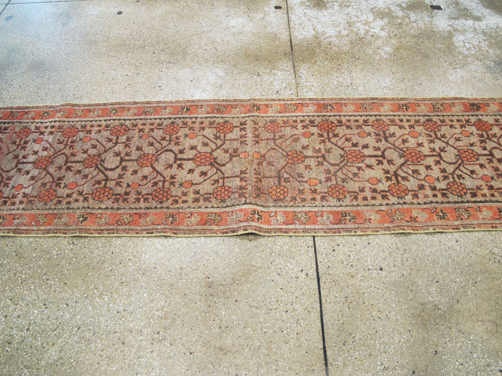 Vintage East Turkestan Khotan Runner, No.18715 - Galerie Shabab