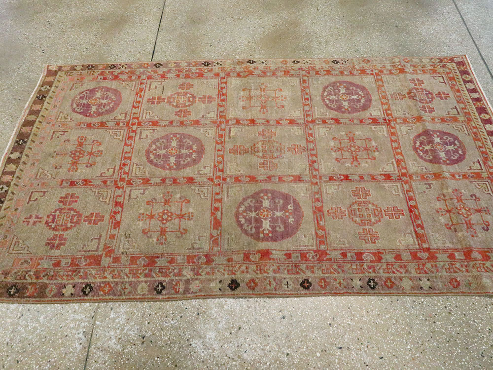 Vintage East Turkestan Khotan Rug, No.18717 - Galerie Shabab