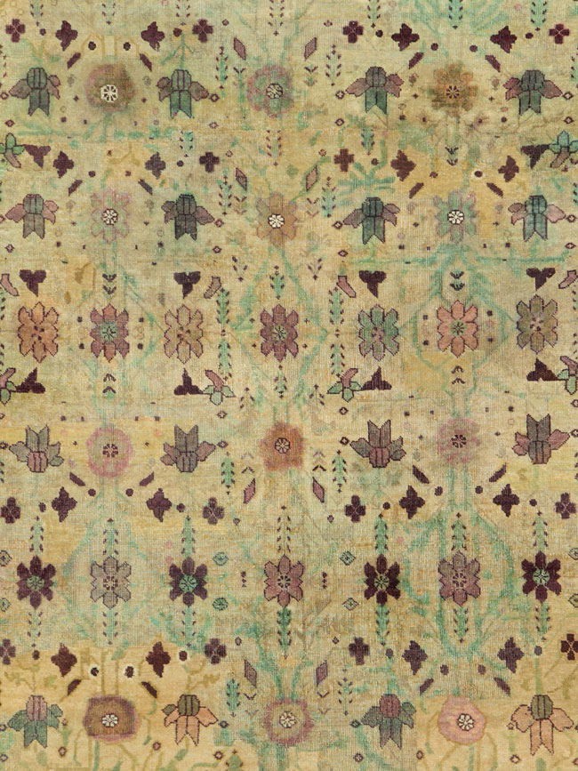 Antique Indian Agra Square Carpet, No.18730 - Galerie Shabab